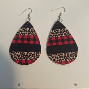 Pattern earrings Brand New Never Worn One Size